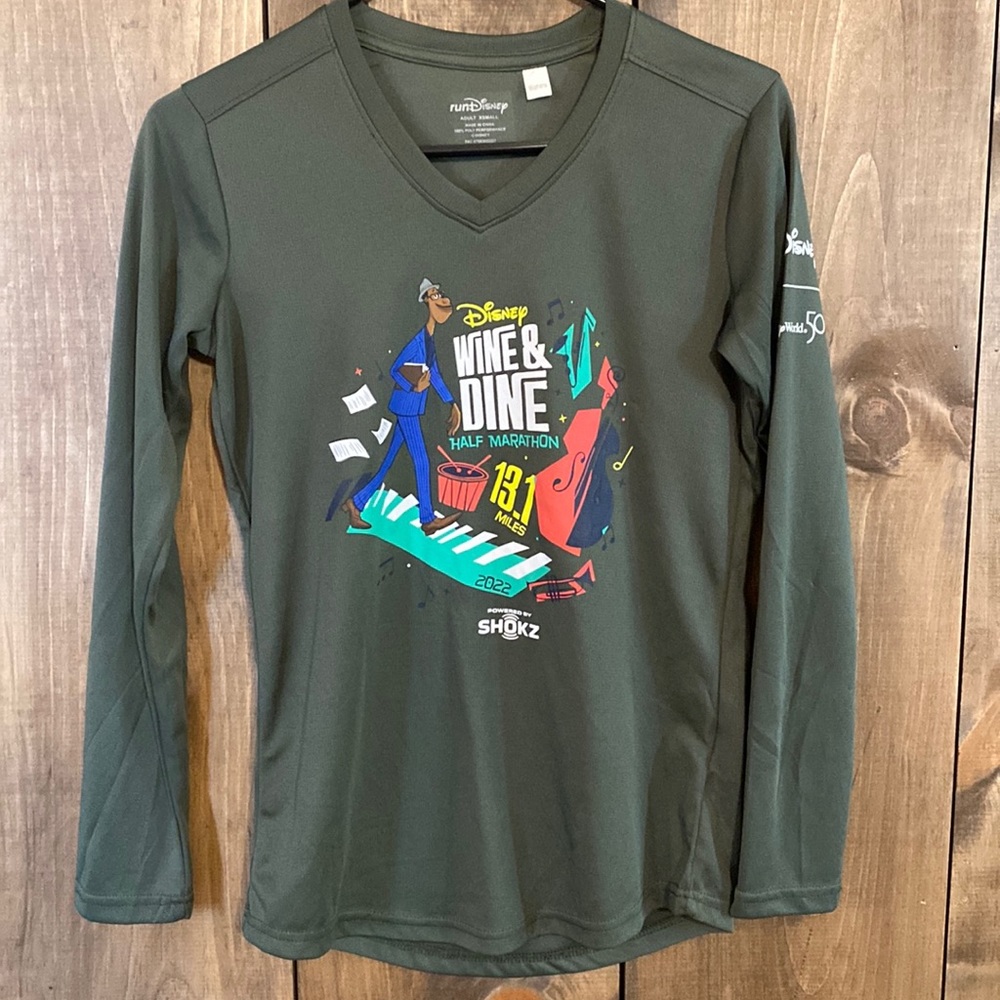 runDisney 2022 Wine & Dine Half Marathon race shirt